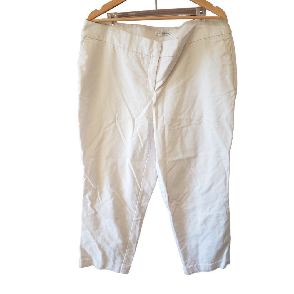 Dalia Collection Woman Capri Pants White 18W  Flat Front Side Pockets Zipper